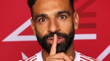 محمد صلاح يتوج بجائزة لاعب الشهر في الدوري الإنجليزي رغم التوتر مع إدارة ليفربول 1
